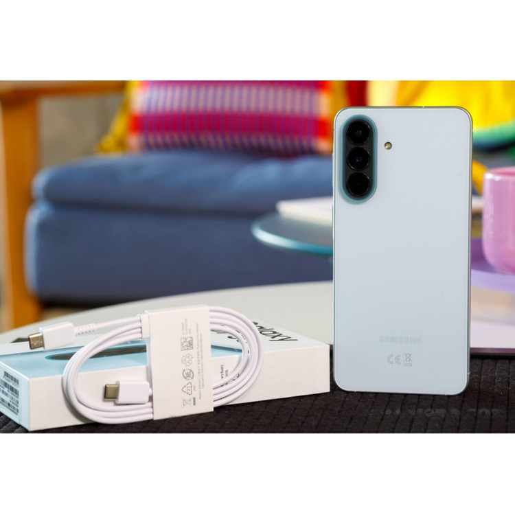 محصول نمونه تستی گوشی موبایل سامسونگ مدل Galaxy A57 دو سیمکارت ظرفیت 256 گیگابایت و رم 8 گیگابایت - ویتنام